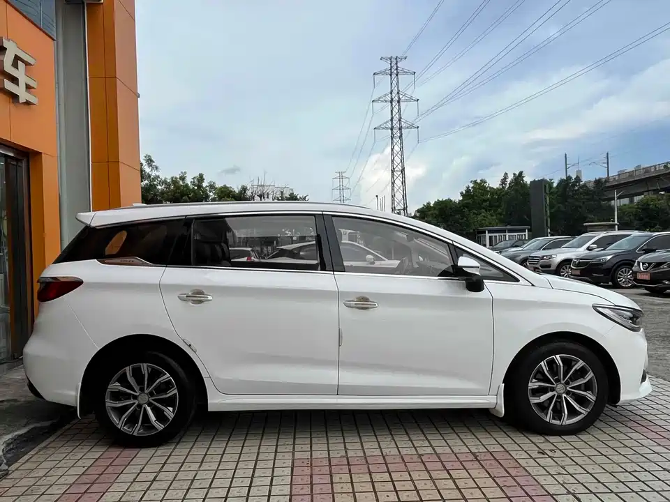 BYD Song MAX