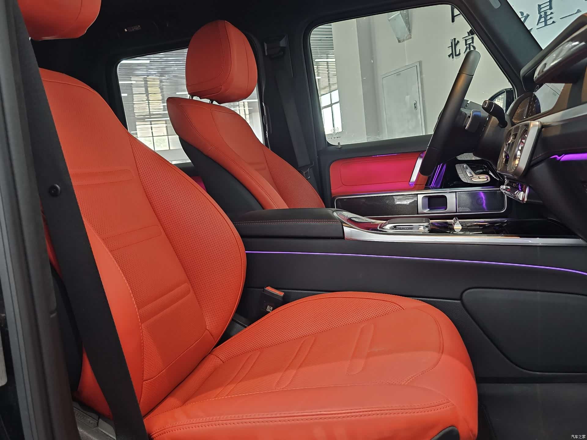 Mercedes-Benz G-Class, 2025 10