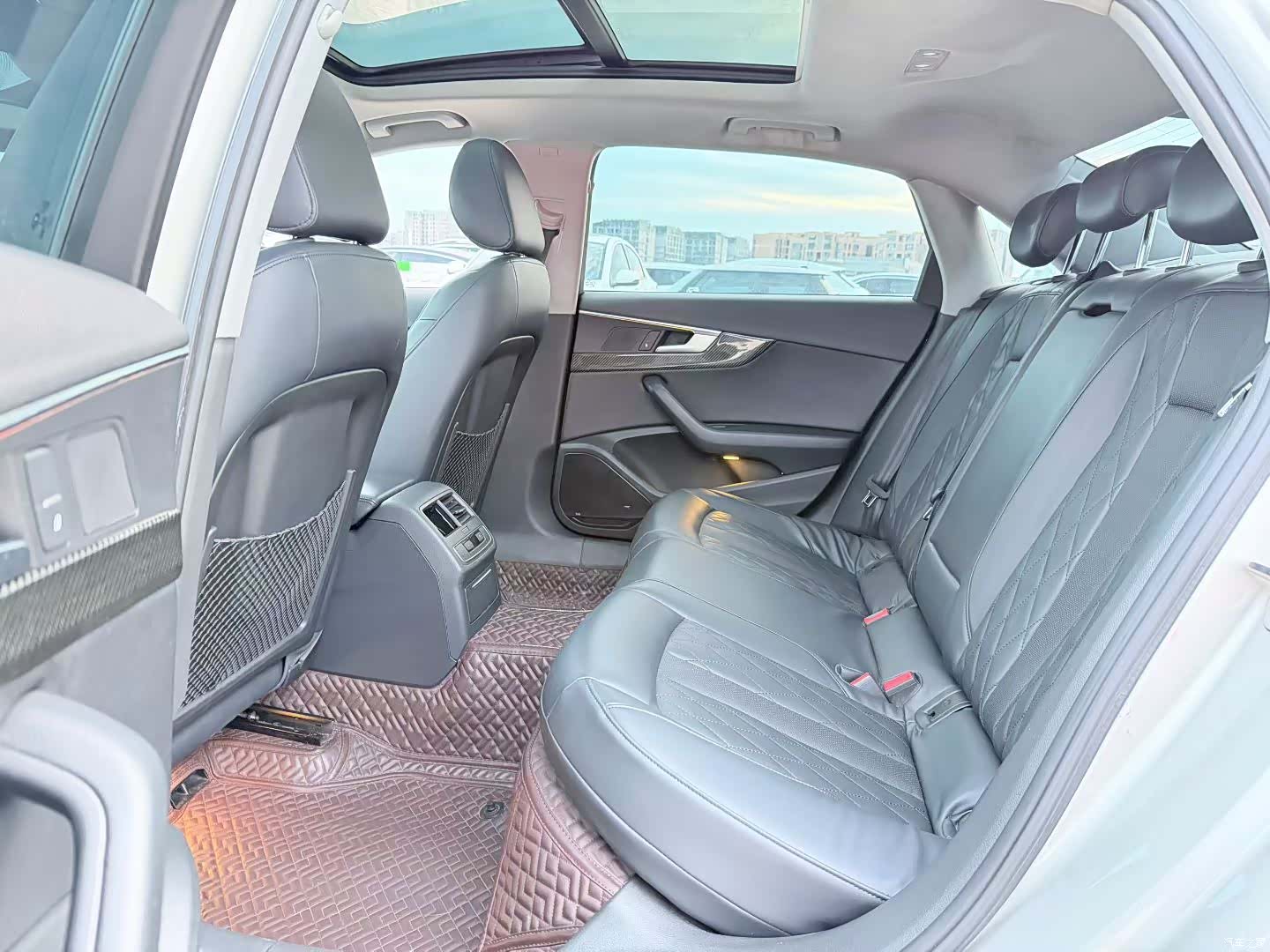 Audi A4L, 2018 6