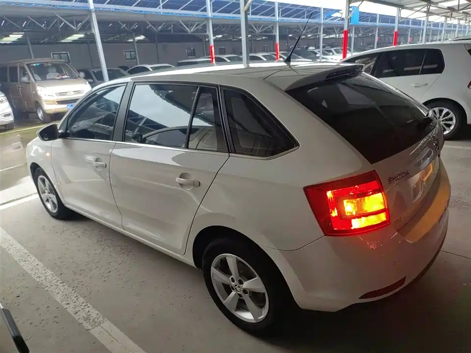 Skoda Xindong
