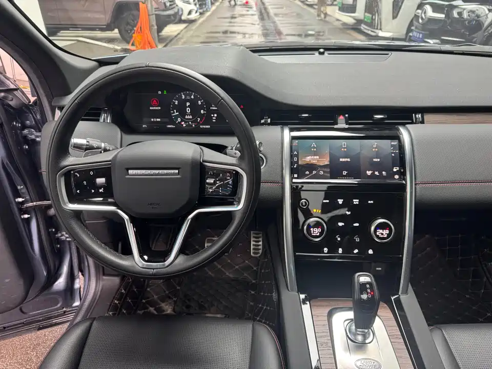 Land Rover Discover sports