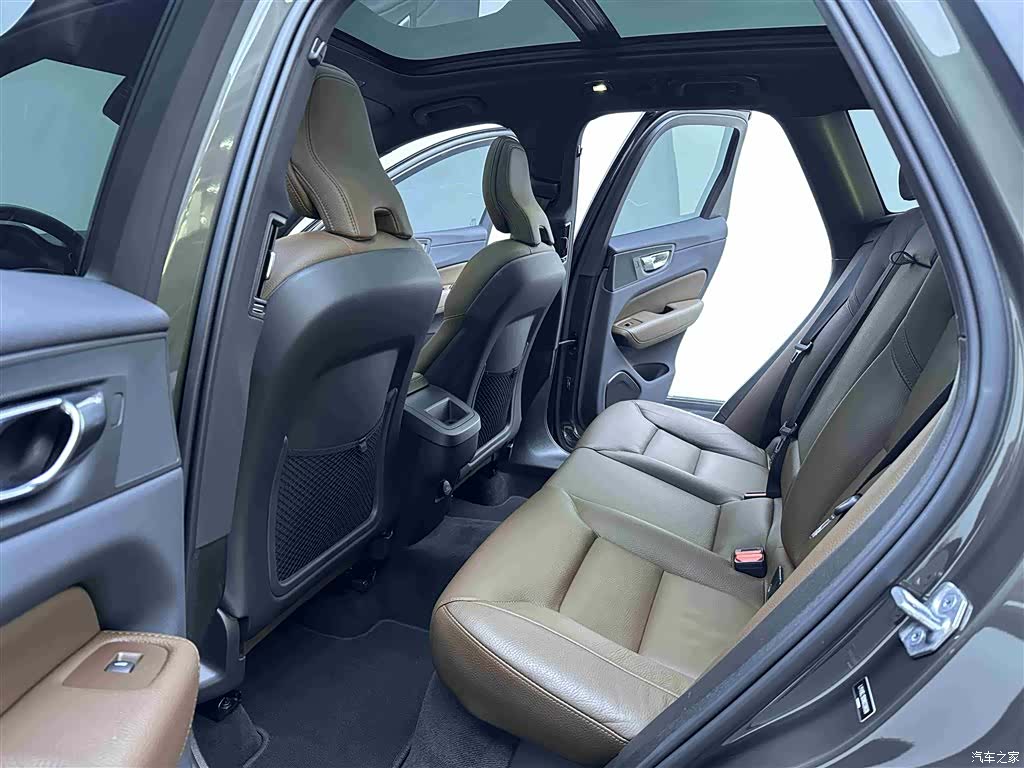Volvo XC60, 2022 9