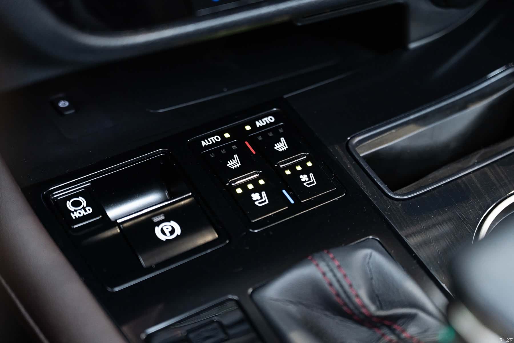 Lexus RX, 2022 21