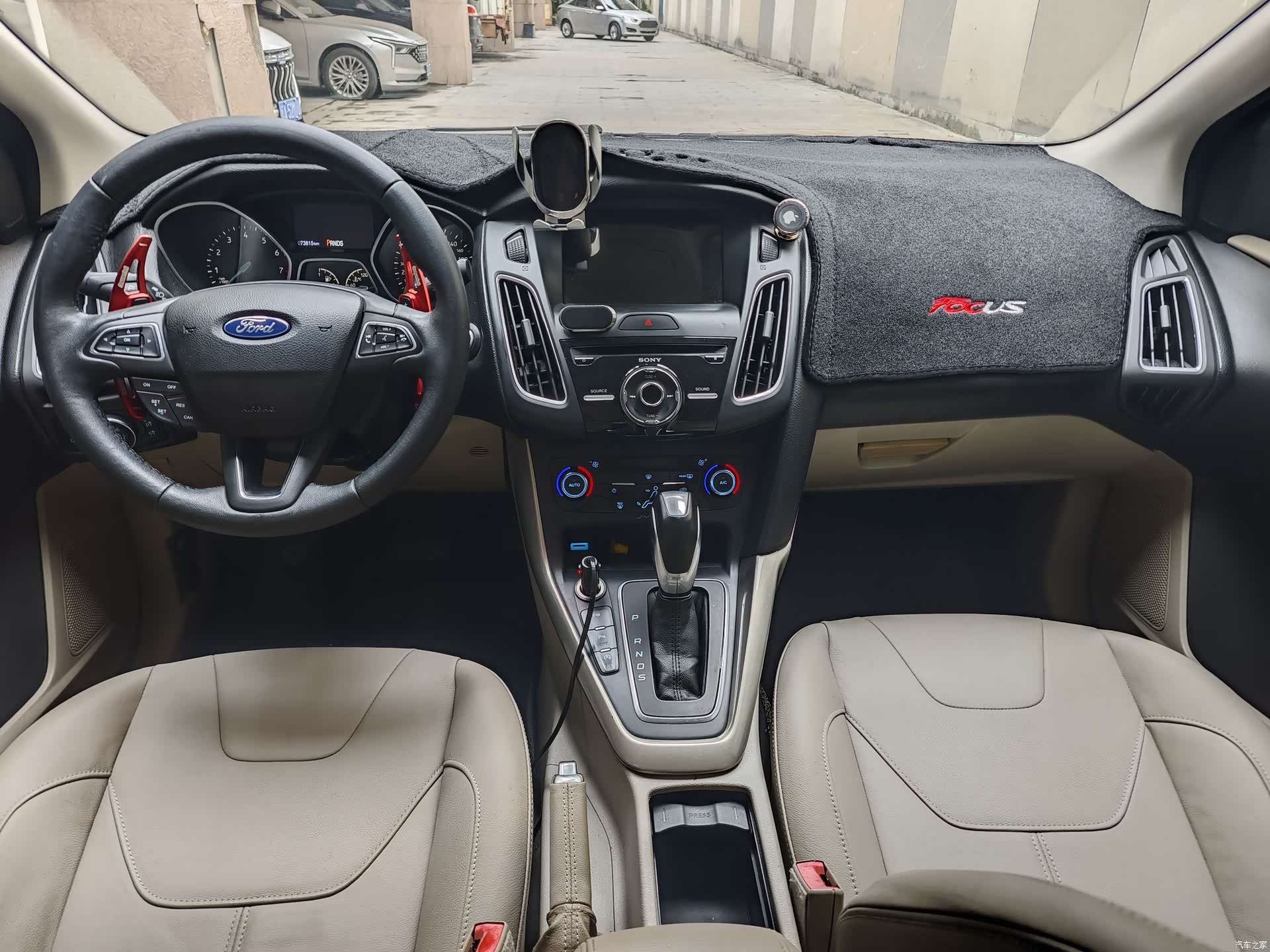 Ford Focus, 2016 8