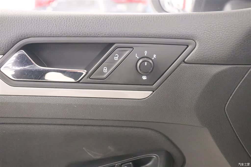 Volkswagen Lamando, 2017 10