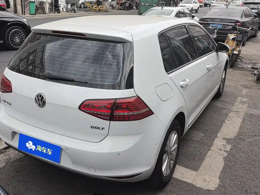 Volkswagen golf