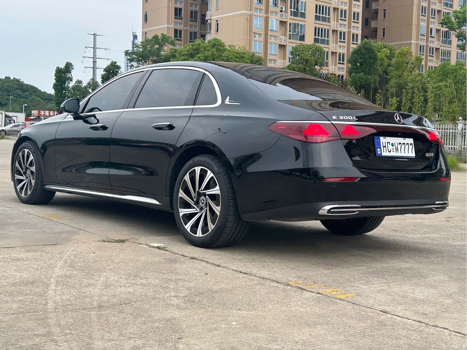 Mercedes-Benz E-Class, 2024 13