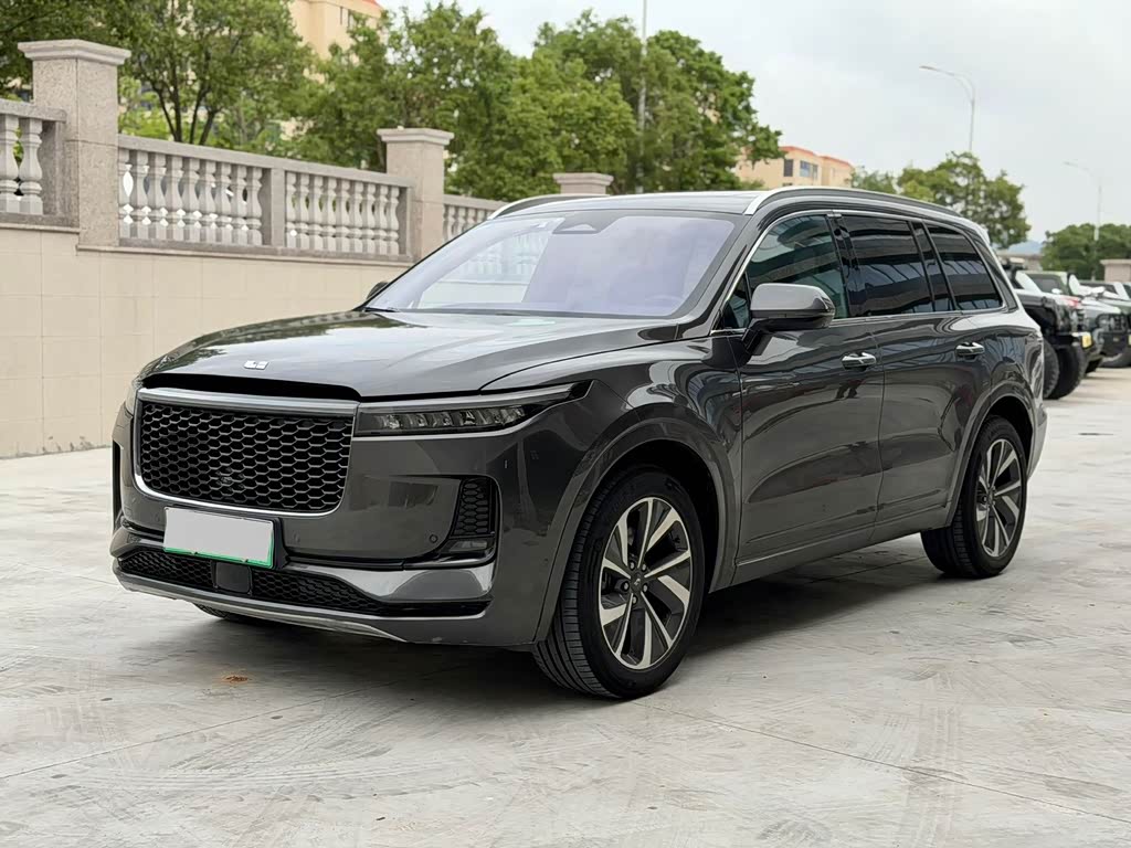 Li Auto ONE