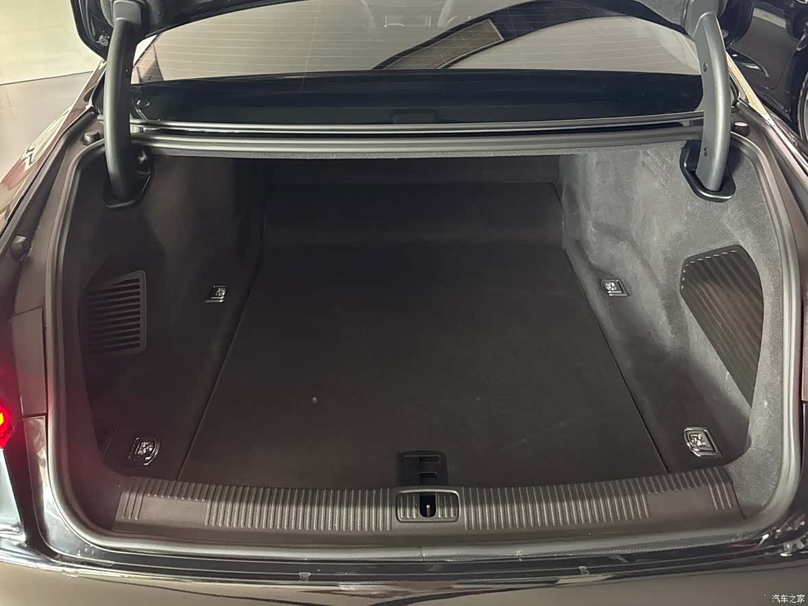 Audi A8L, 2019 14