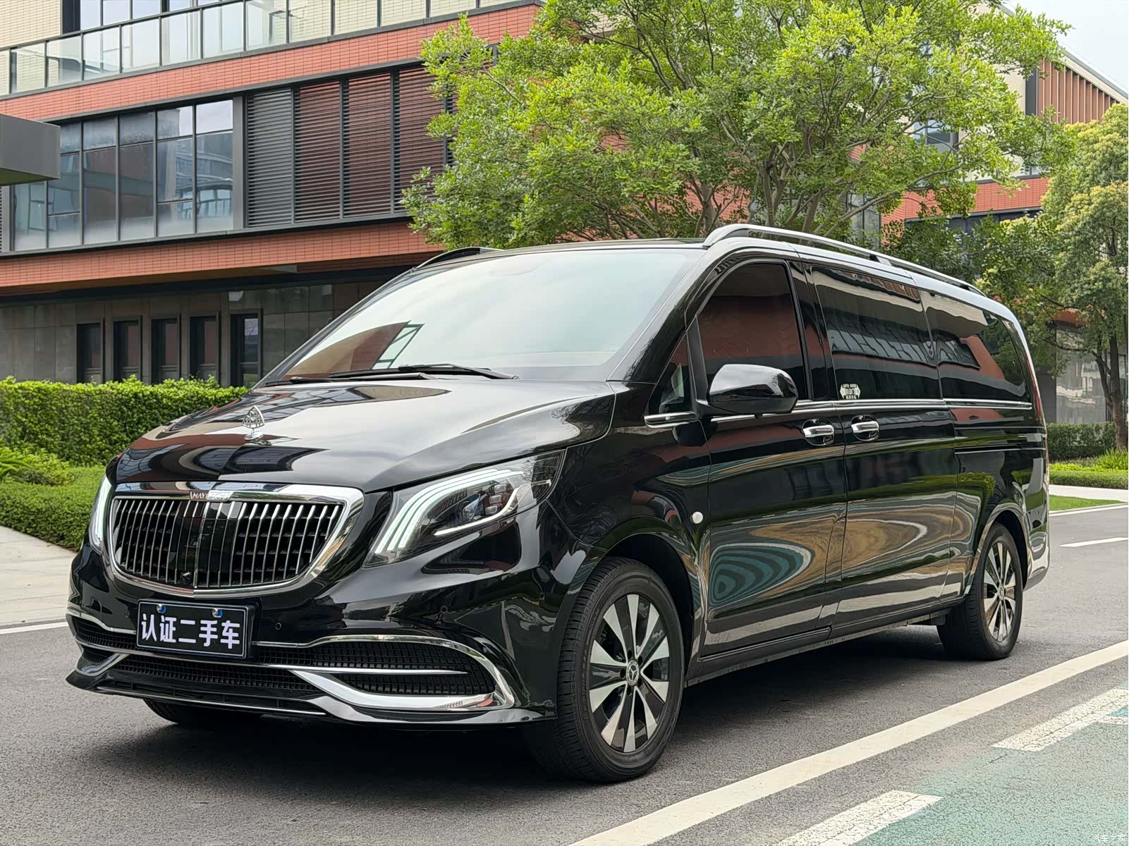 Mercedes-Benz 7, 2022 1