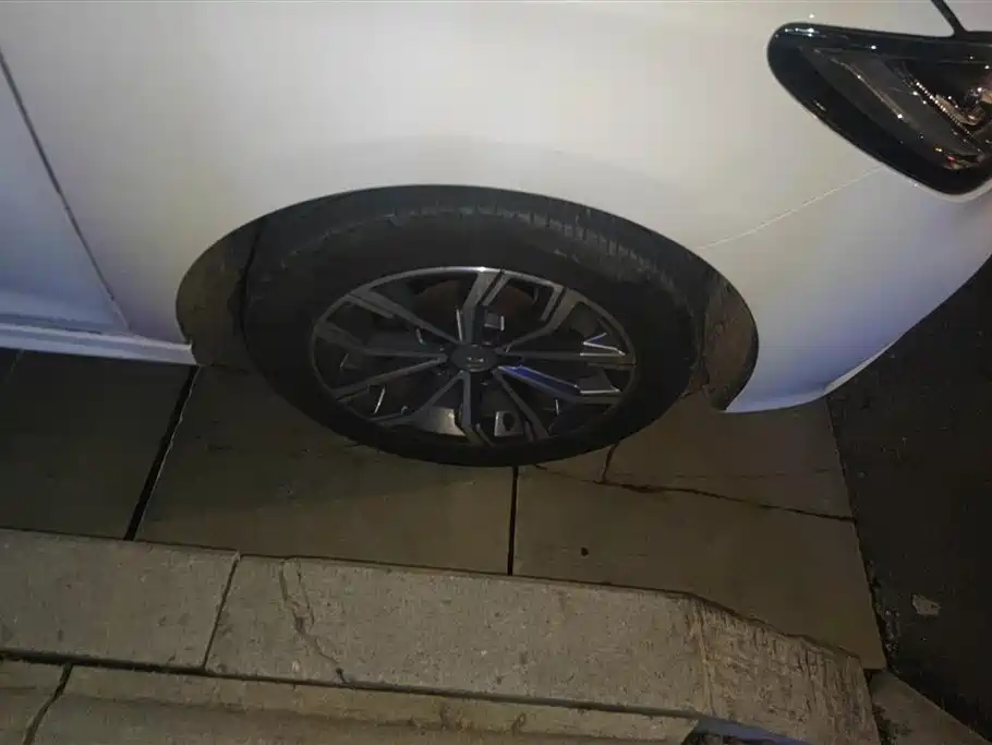 BYD Song MAX