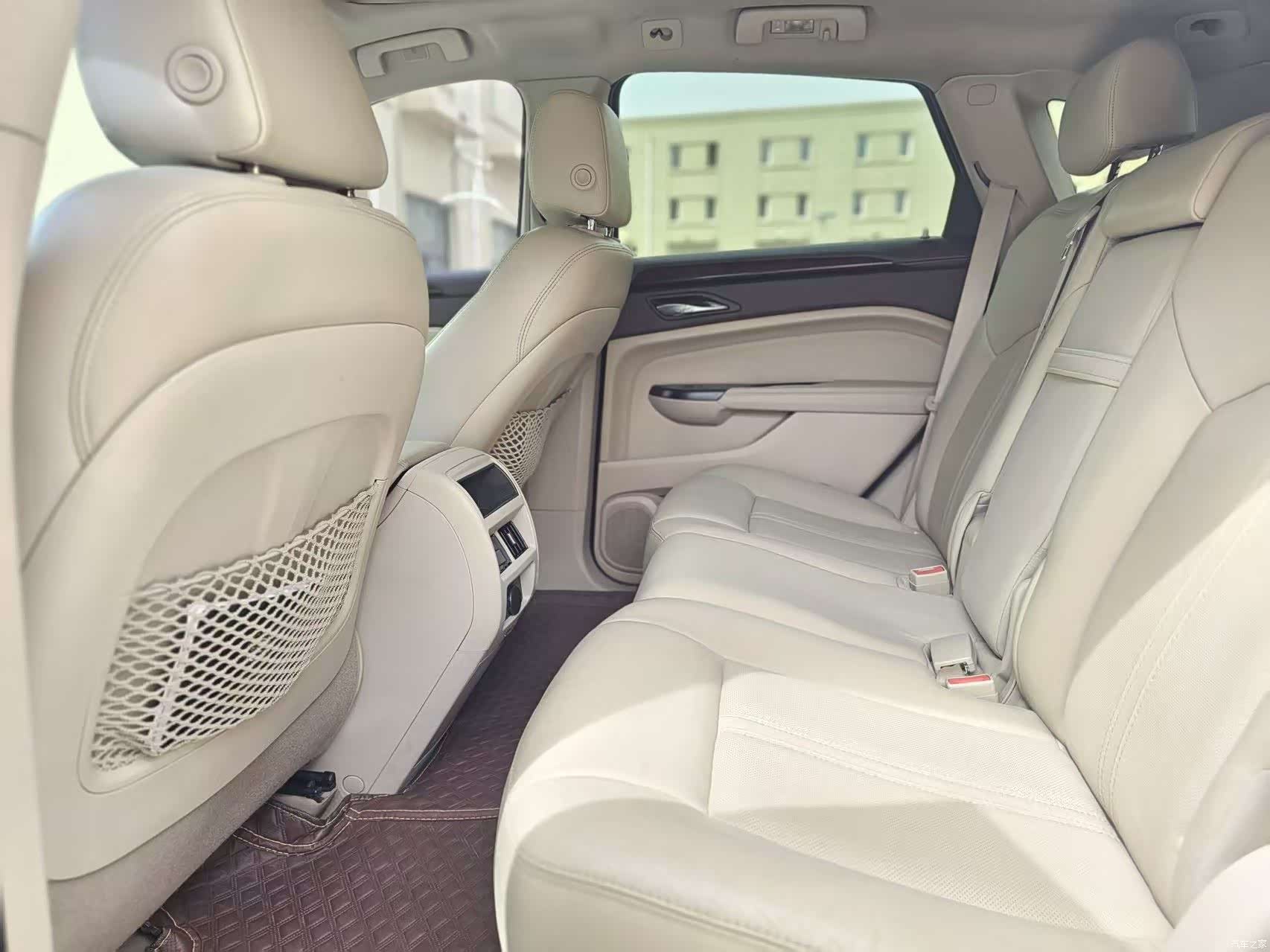 Cadillac SRX, 2015 все фото
