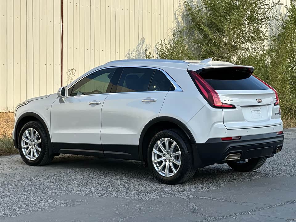 Cadillac XT4