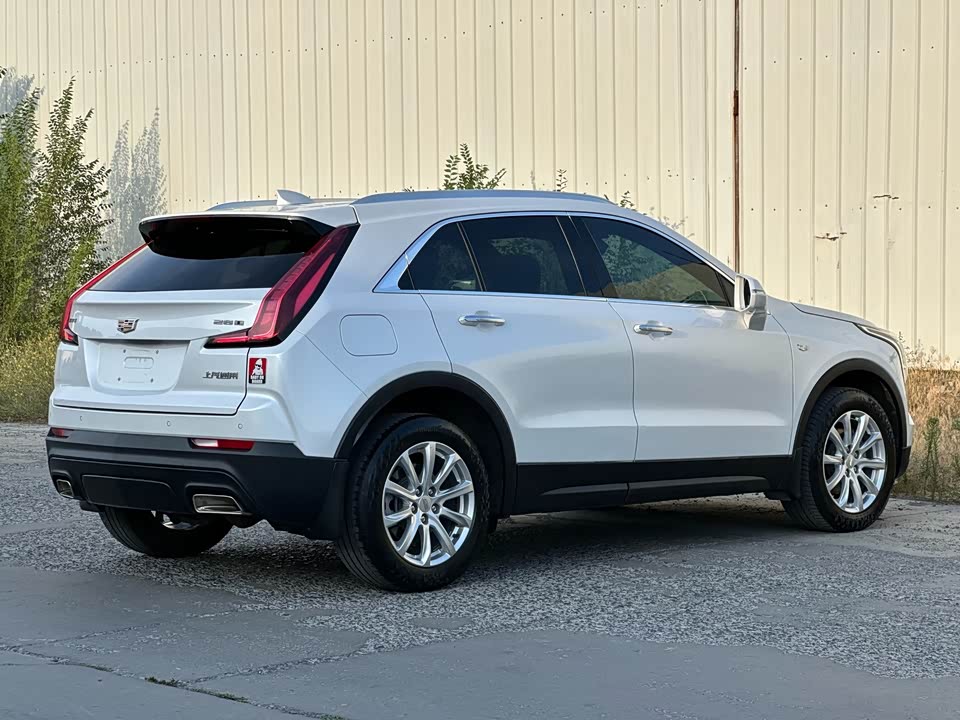 Cadillac XT4