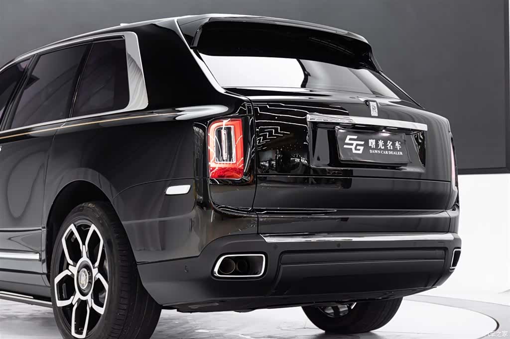 Rolls-Royce Cullinan, 2024 20