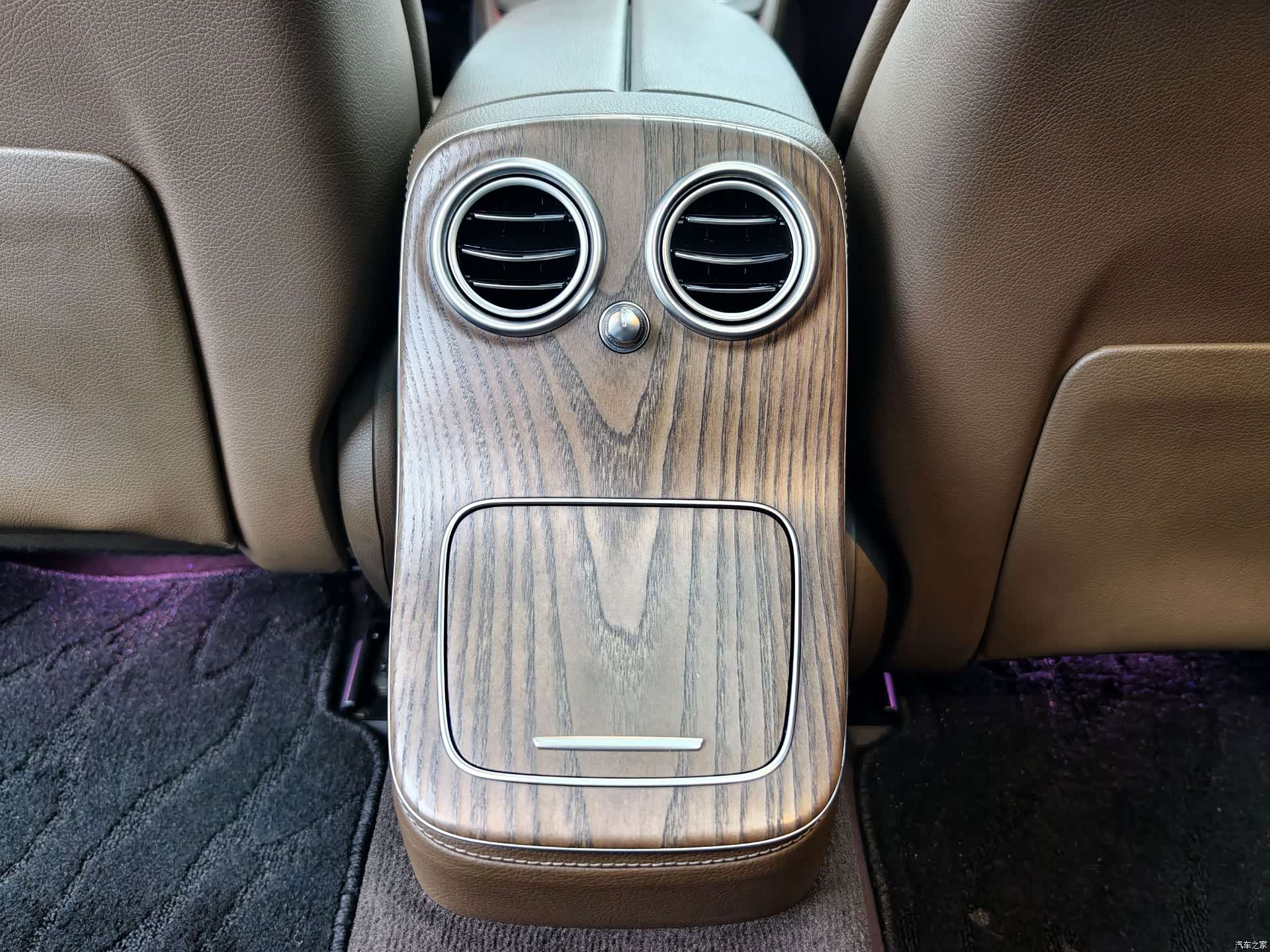 Mercedes-Benz E-Class, 2021 17