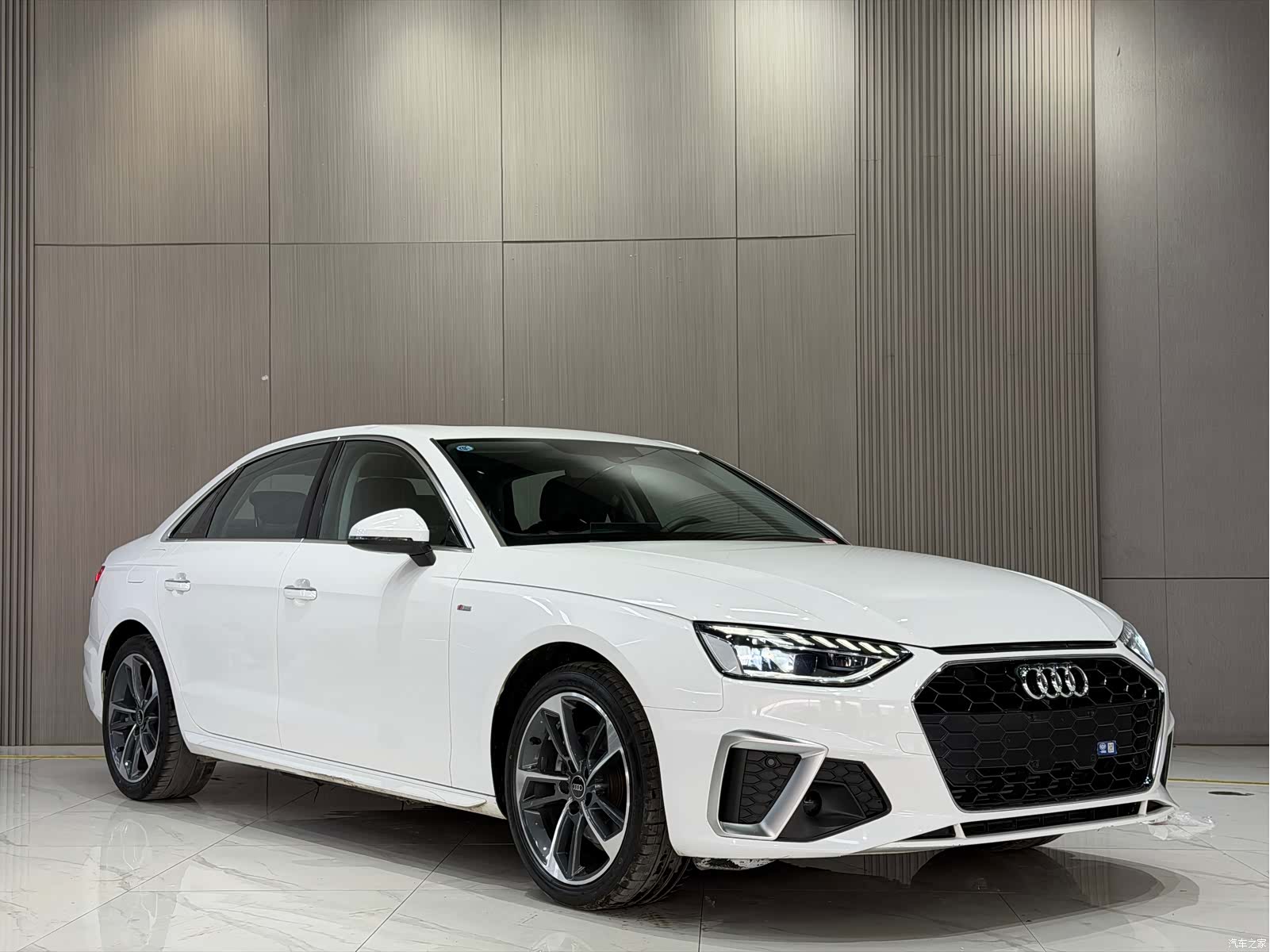 Audi A4L, 2023 3