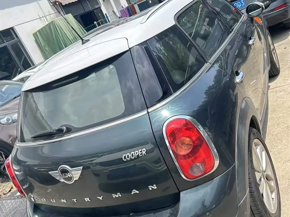 MINI COUNTRYMAN