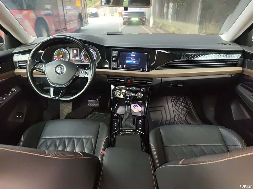 Volkswagen Passat, 2019 10