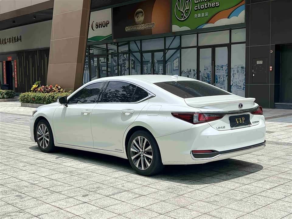 Lexus ES Lexus ES