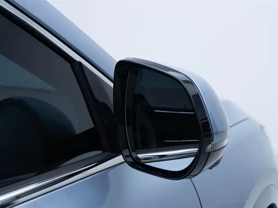 AITO Ask the world M7