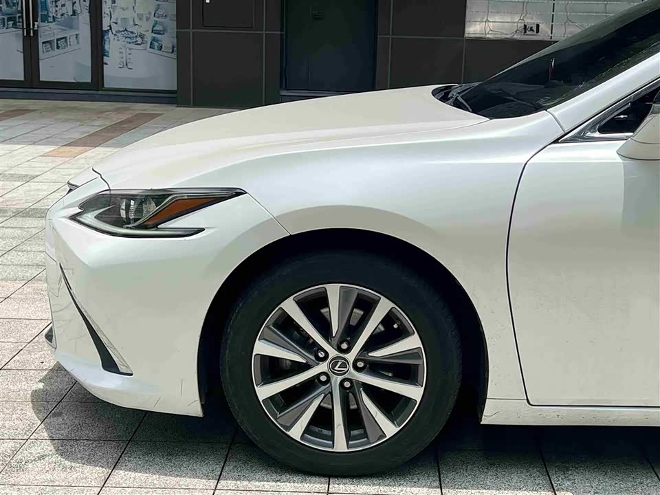 Lexus ES Lexus ES