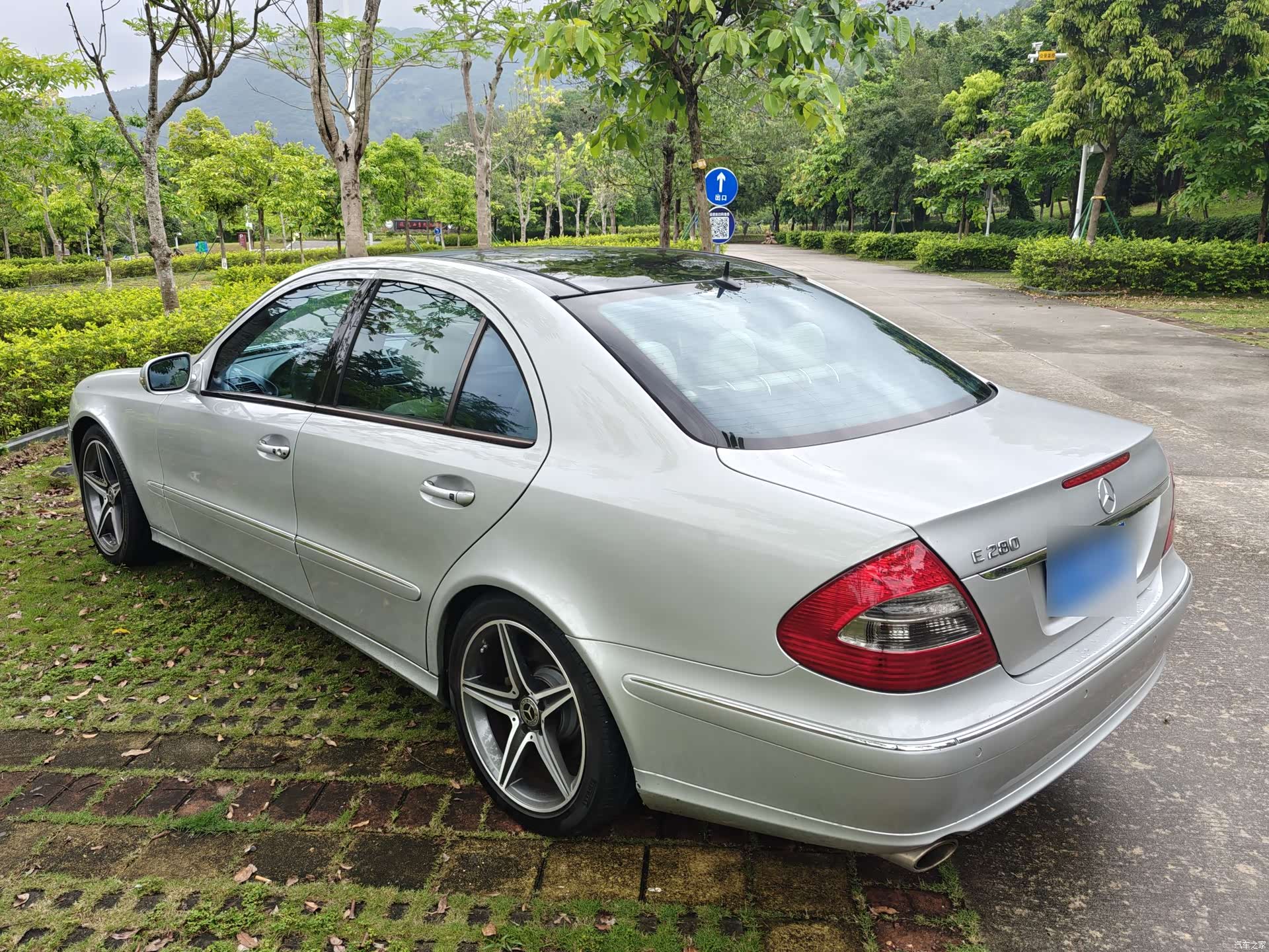 Mercedes-Benz E-Class, 2008 55