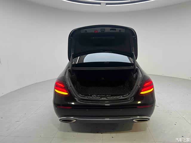Mercedes-Benz E-Class, 2020 20
