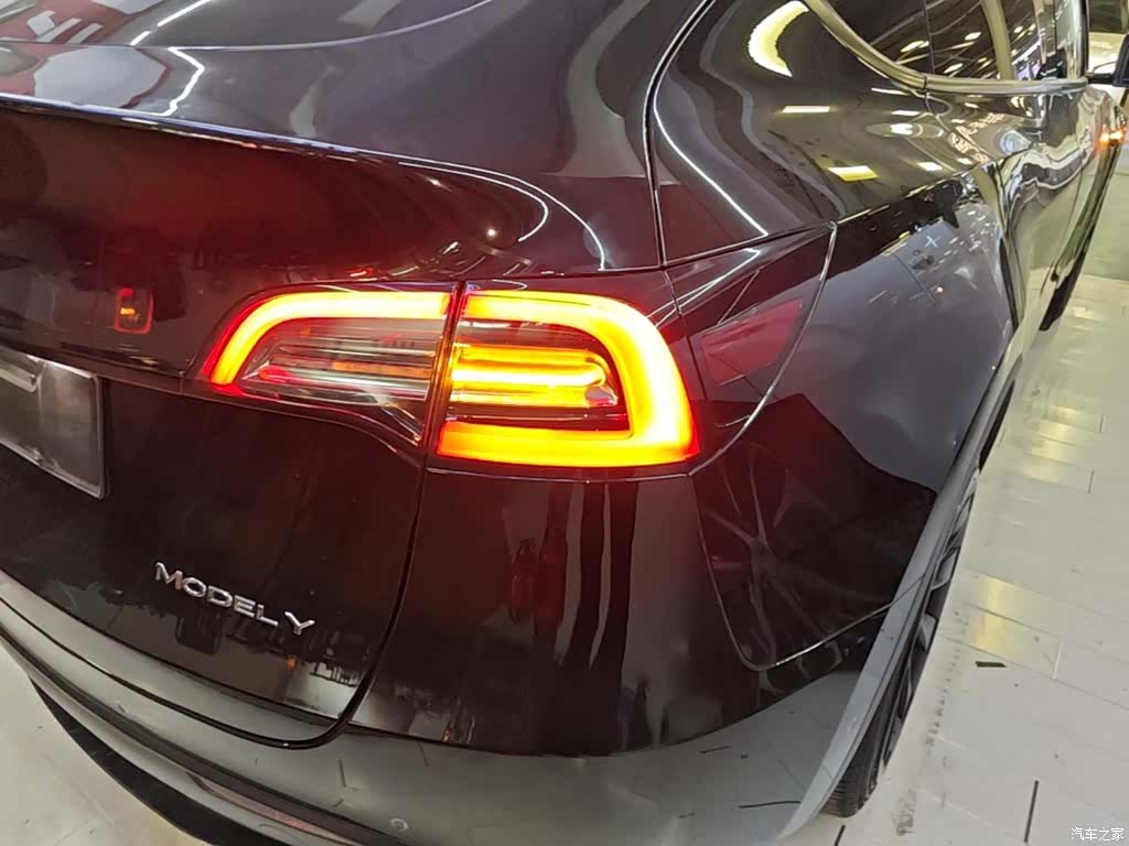 Tesla Model Y, 2021 8