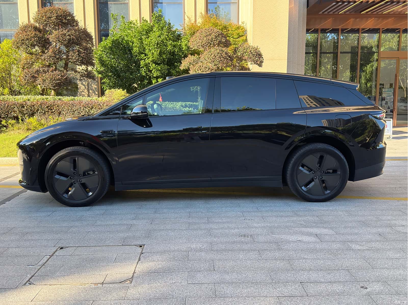 Li Auto i6, 2025 7
