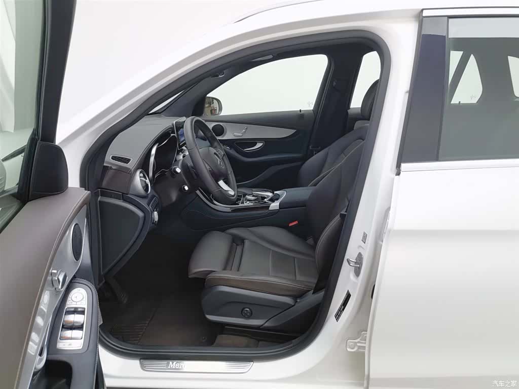 Mercedes-Benz GLC, 2019 10