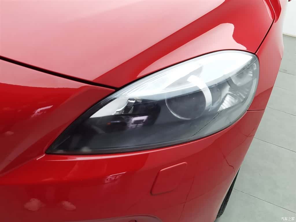 Volvo V40, 2015 7