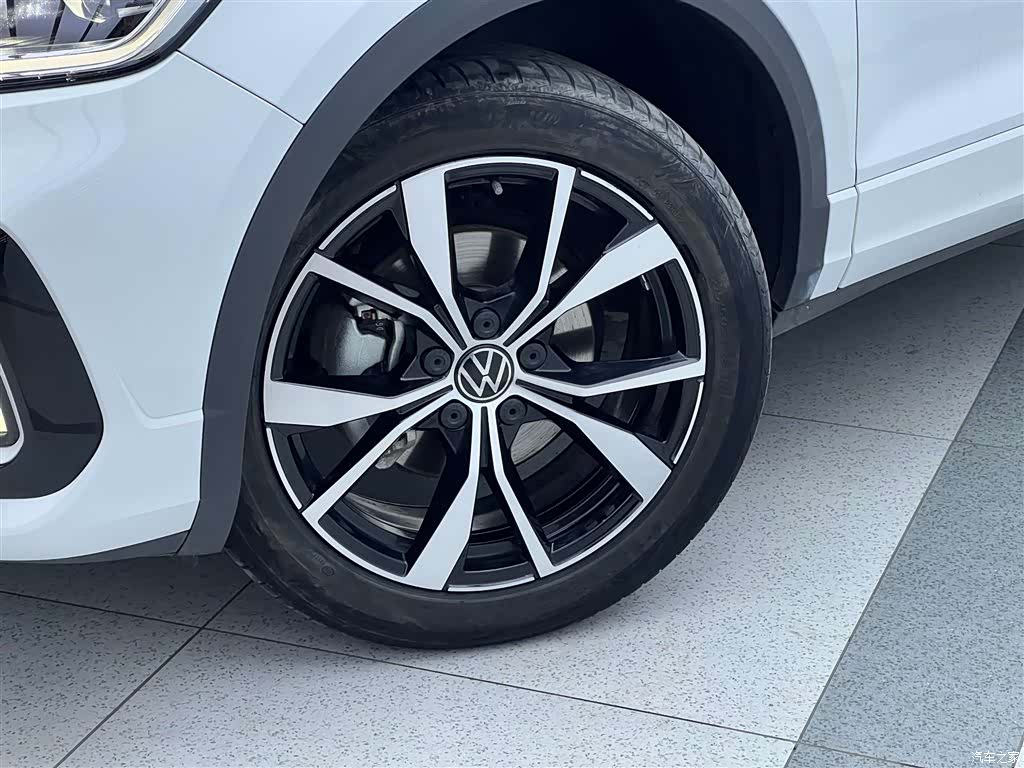 Volkswagen T-ROC, 2025 7