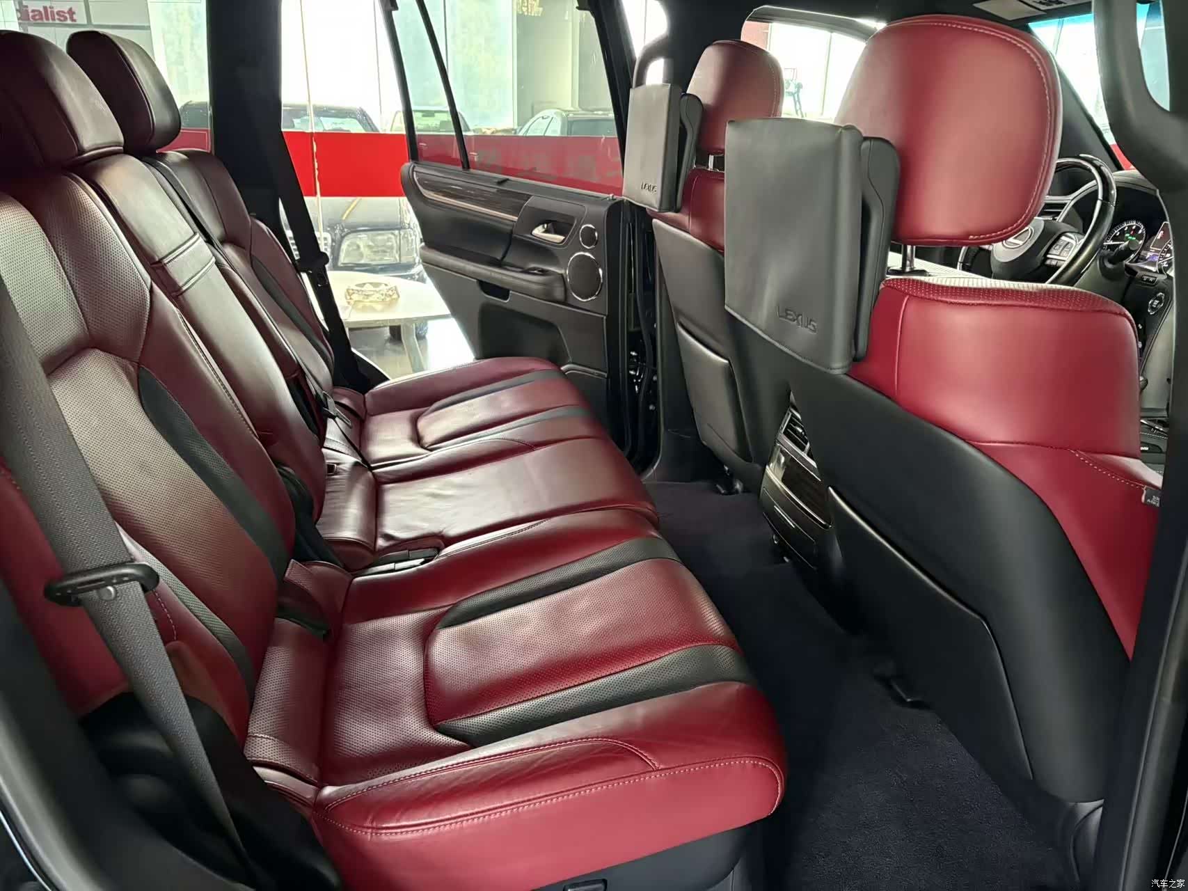 Lexus LX, 2019 8