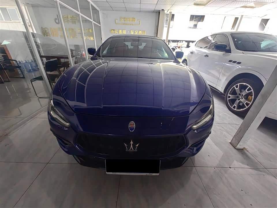 Maserati Ghibli Maserati Ghibli
