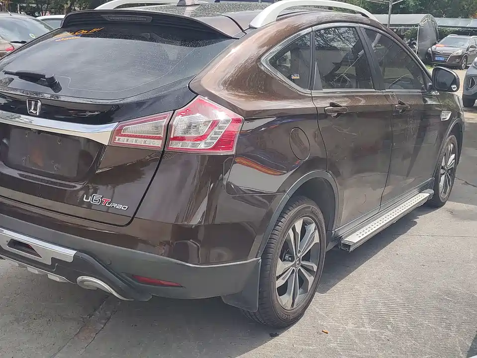 Luxgen Excellent 6 SUV