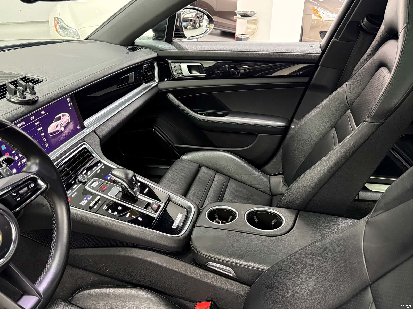 Porsche Panamera, 2021 все фото