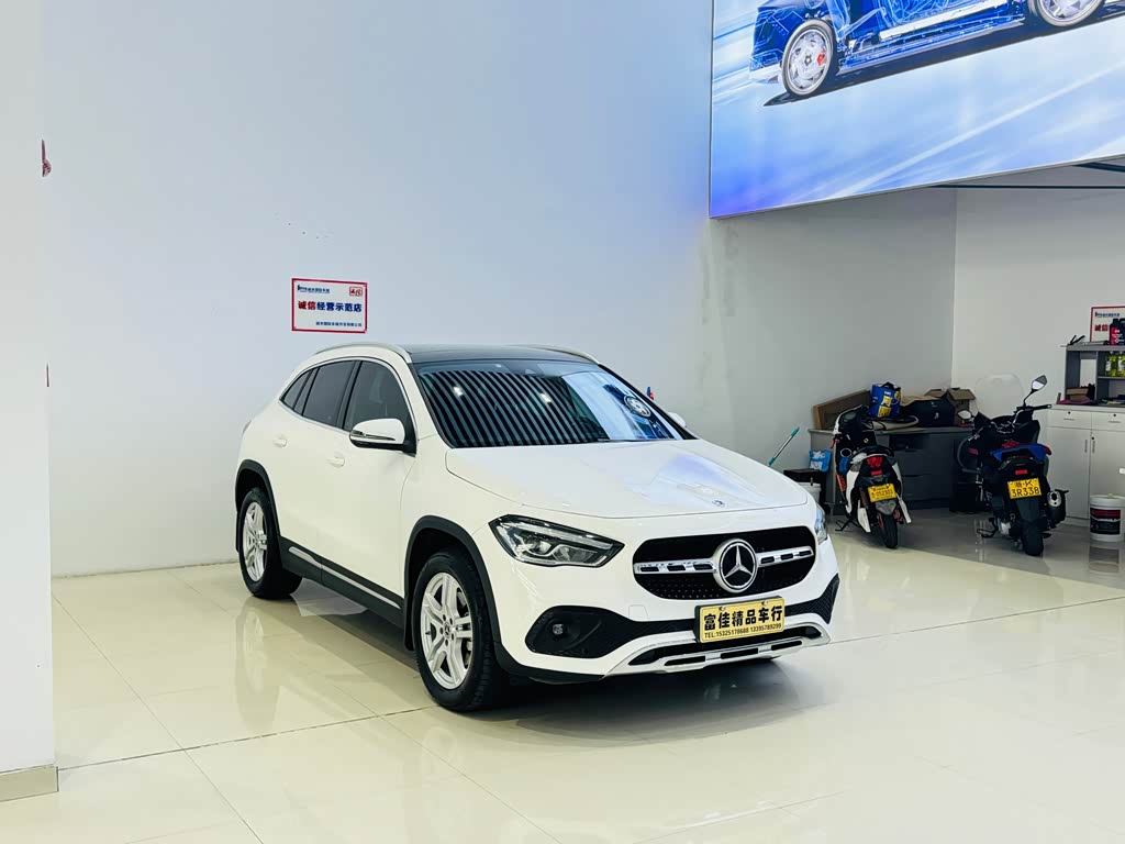Mercedes-Benz GLA