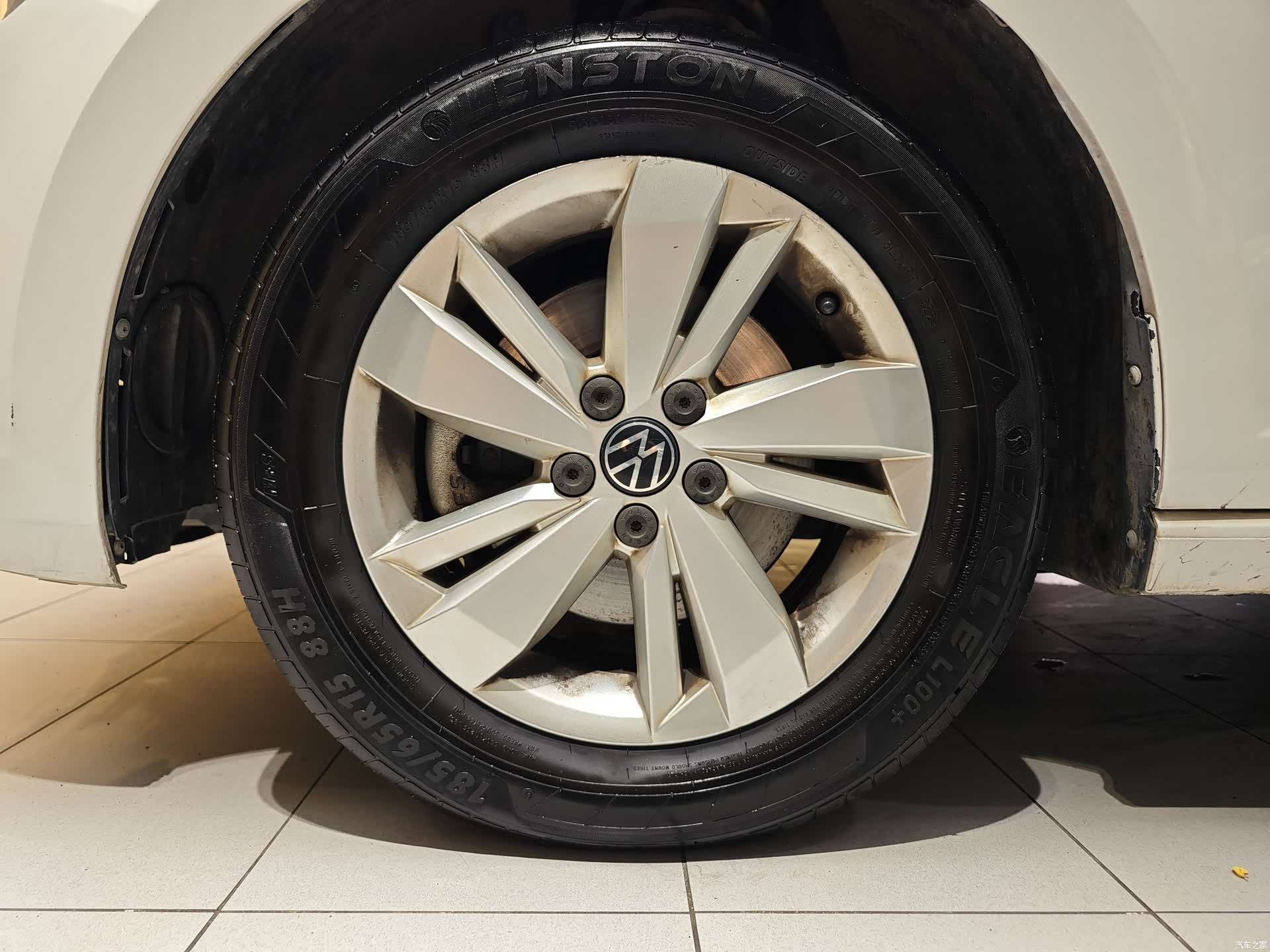 Volkswagen Polo, 2023 все фото
