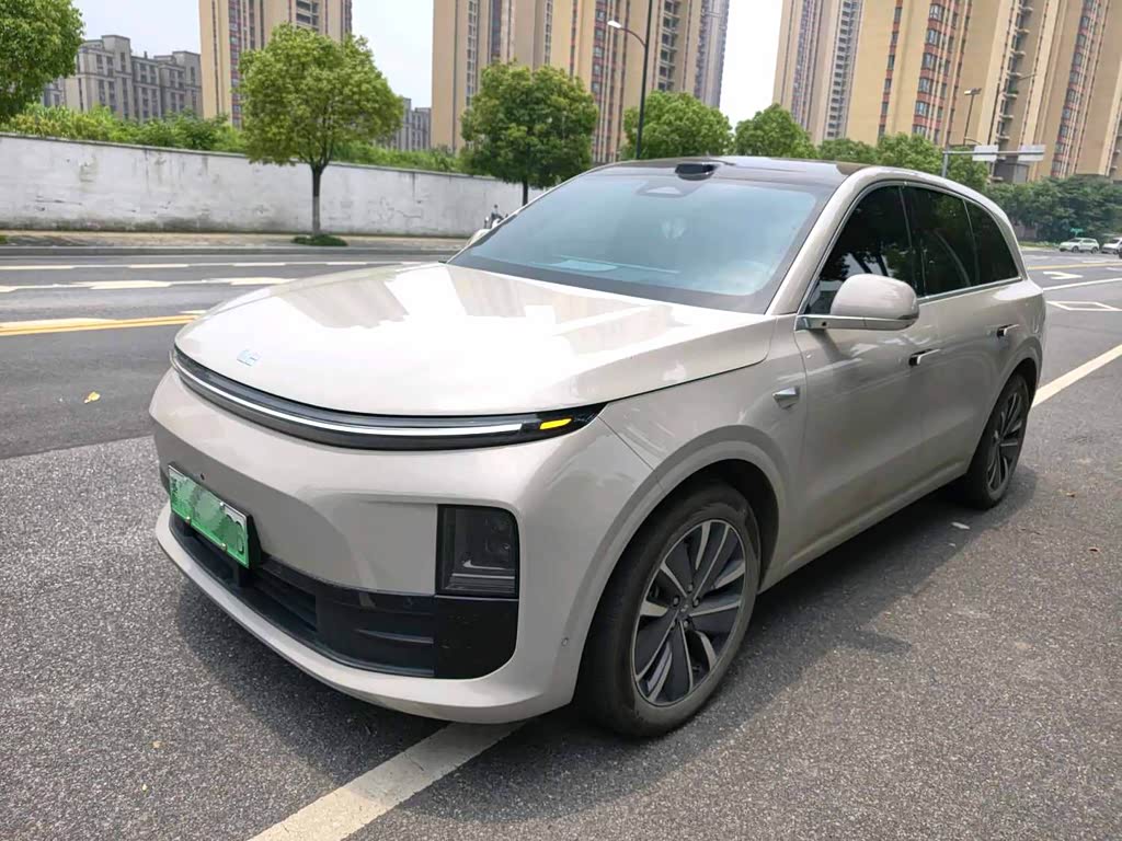 Li Auto L6