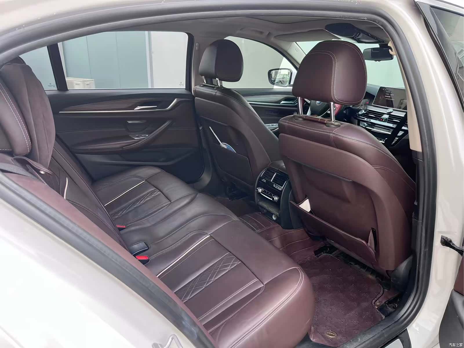 BMW 5 Series, 2019 8