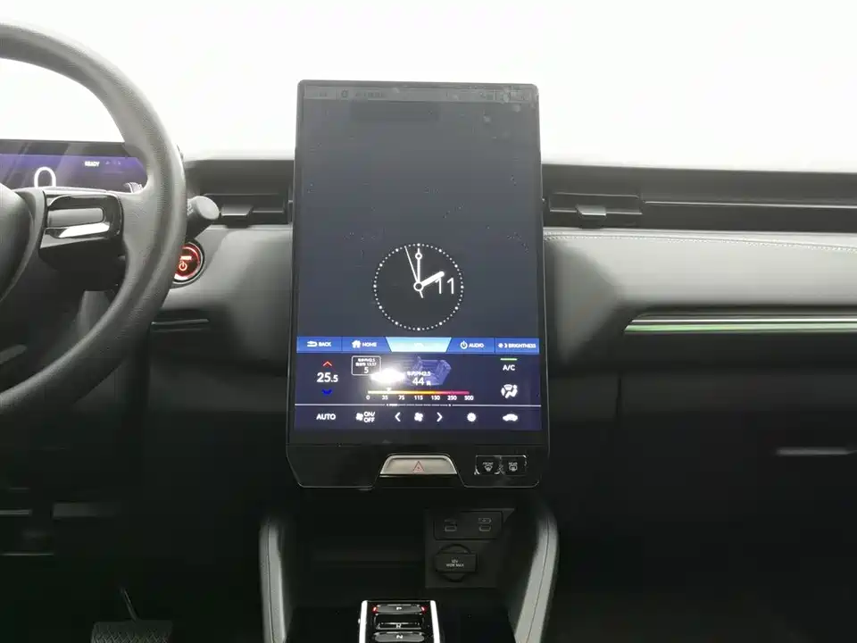 Honda e: NP1 Pole Pai 1