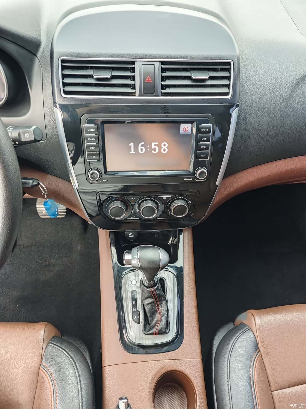 DongFeng X5, 2016 15