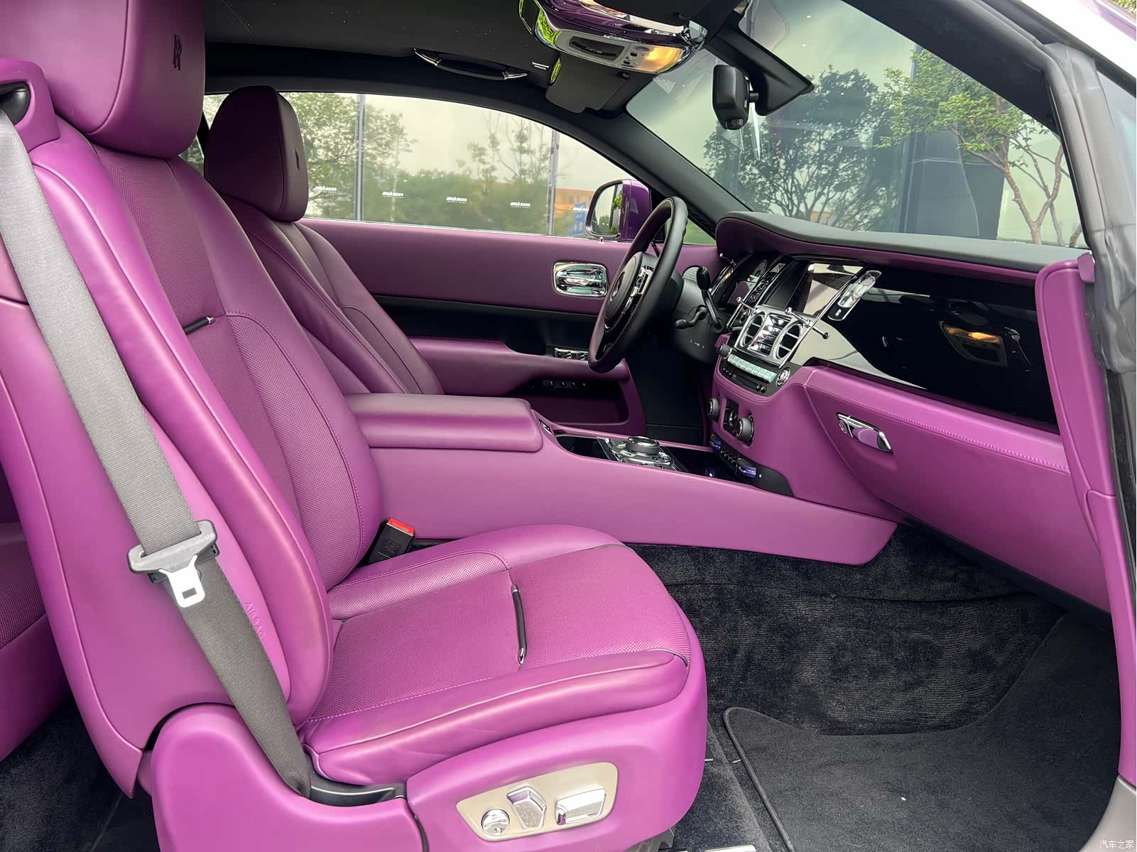 Rolls-Royce Wraith, 2018 9