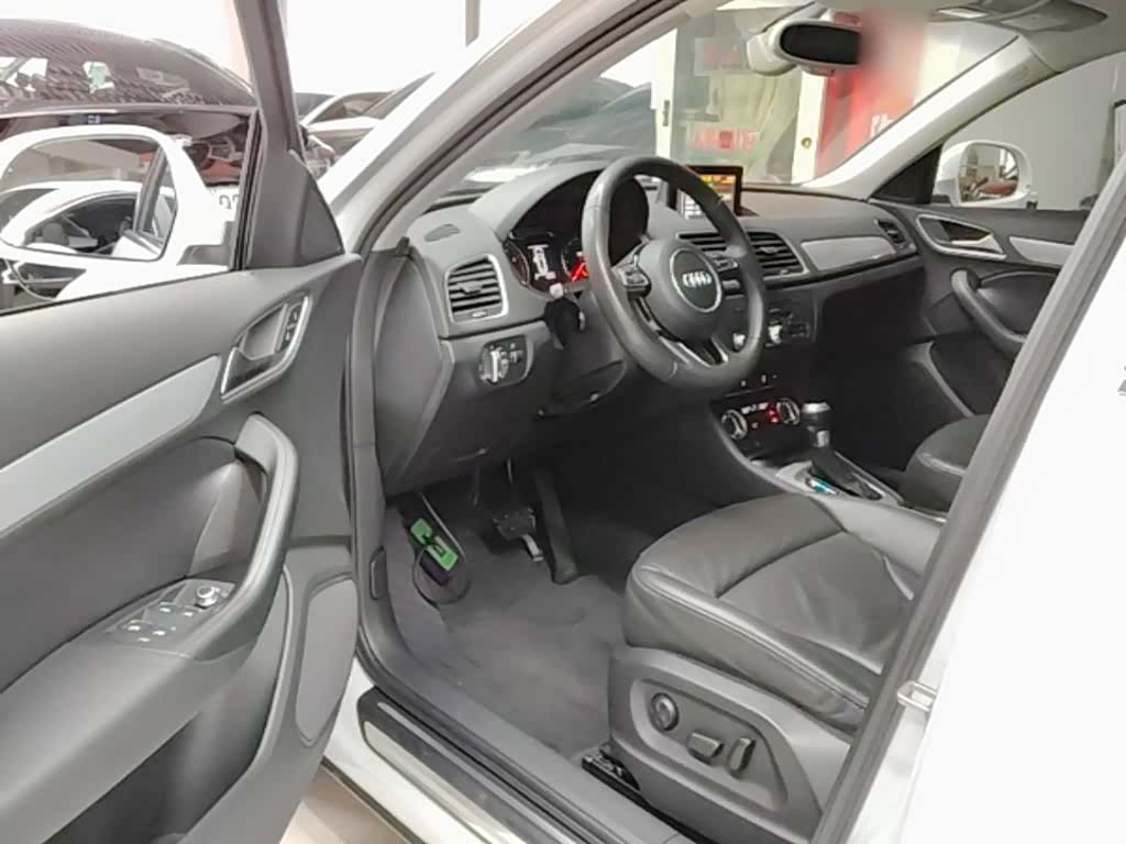 Audi Q3, 2015 16