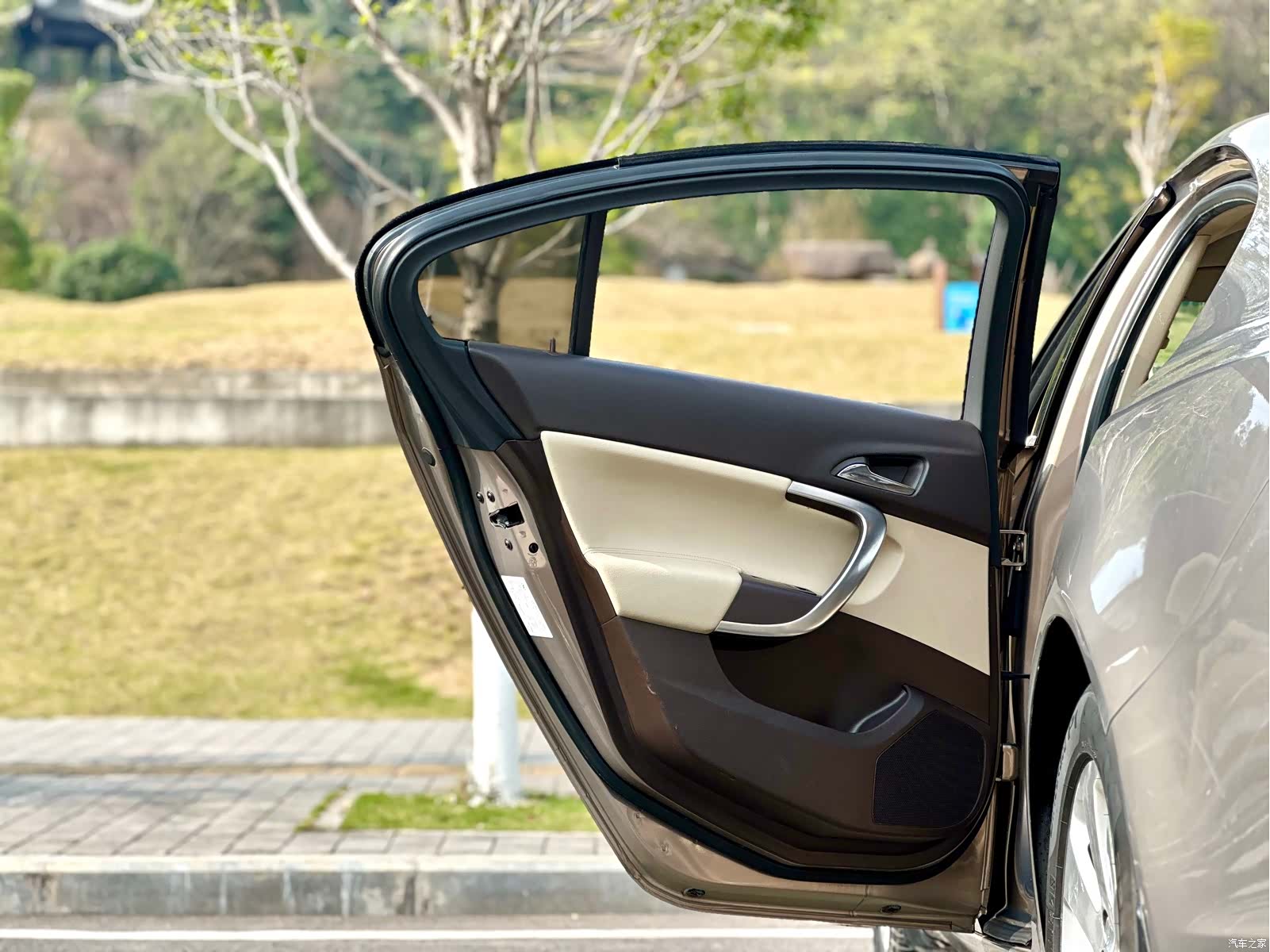 Buick Regal, 2011 34