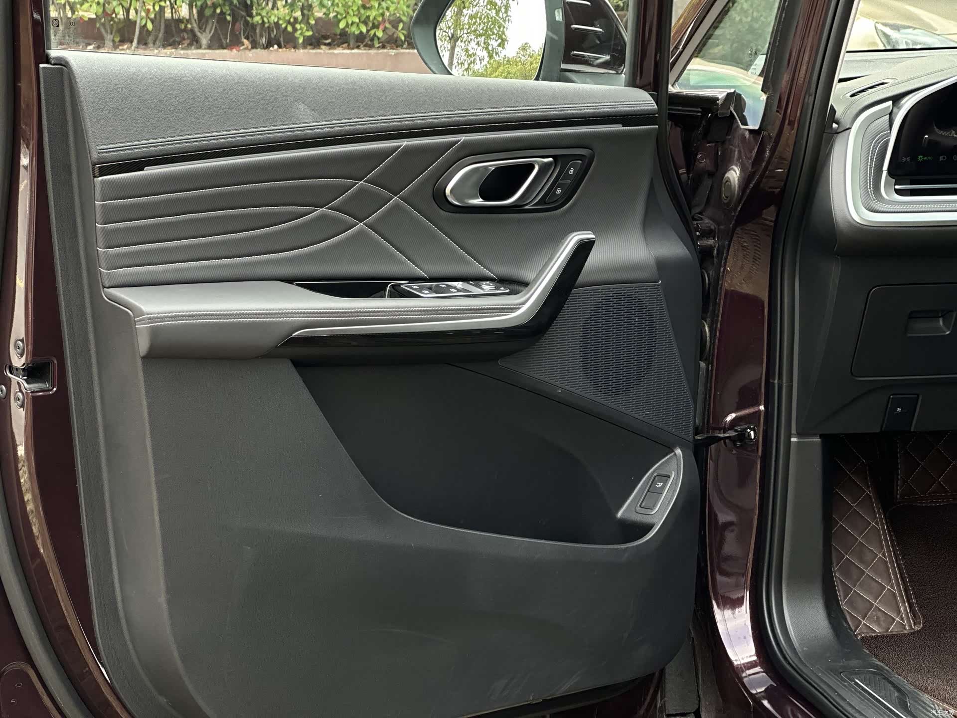 Maxus G90, 2022 22