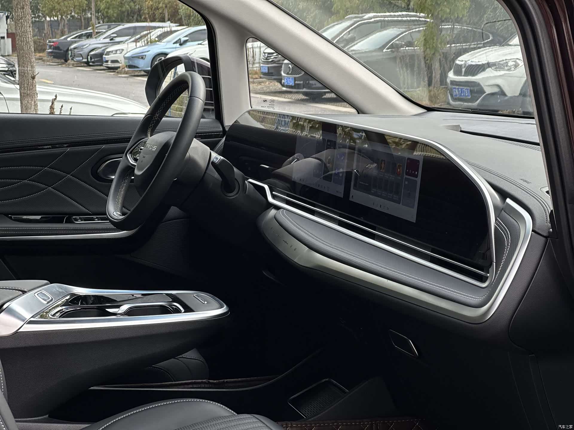 Maxus G90, 2022 12
