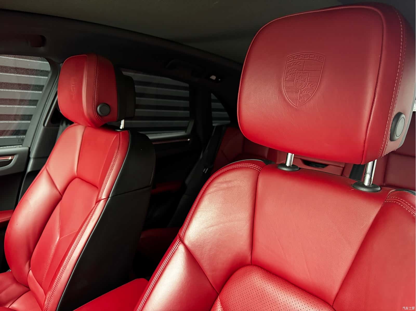 Porsche Macan, 2024 11