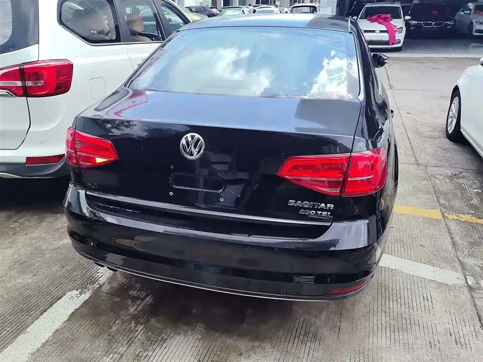 Volkswagen Sagitar